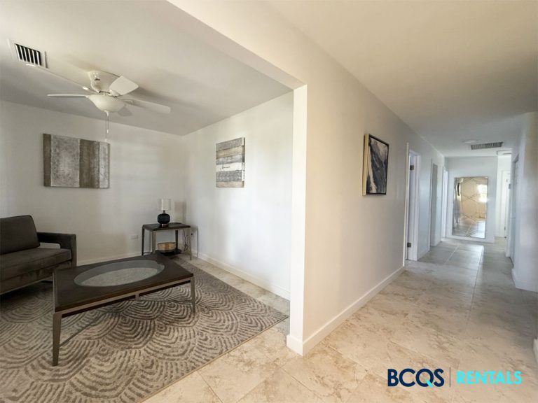 Spacious 3 Bed Plus Den 2 Bath - 262 - Hallway Redesign - [WM]